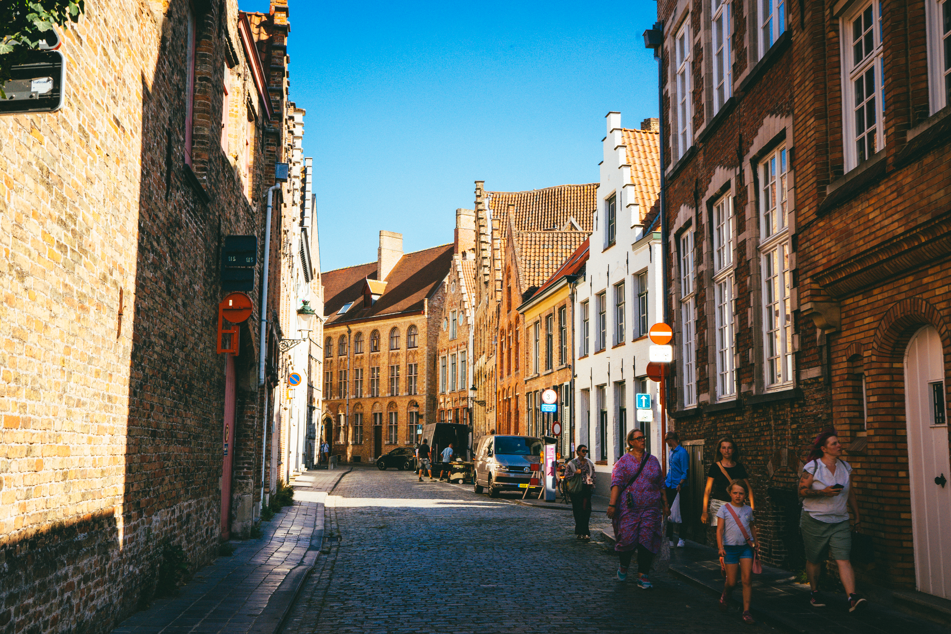 Brugge's Colors and Shapes - 42 × 59,4 cm